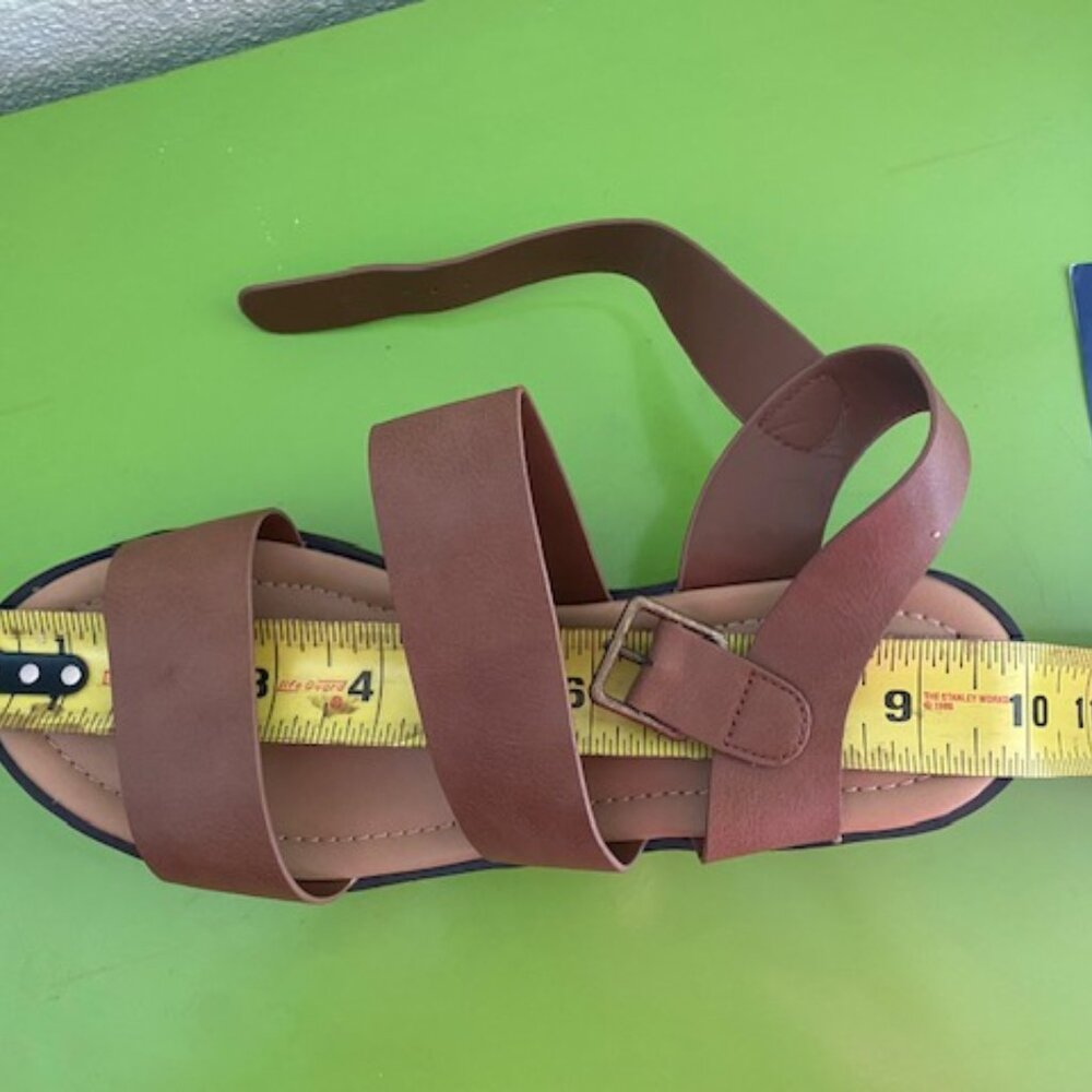 Soda Ankle Strap Platform Sandals Brown Size 8. NWT - Picture 9 of 9